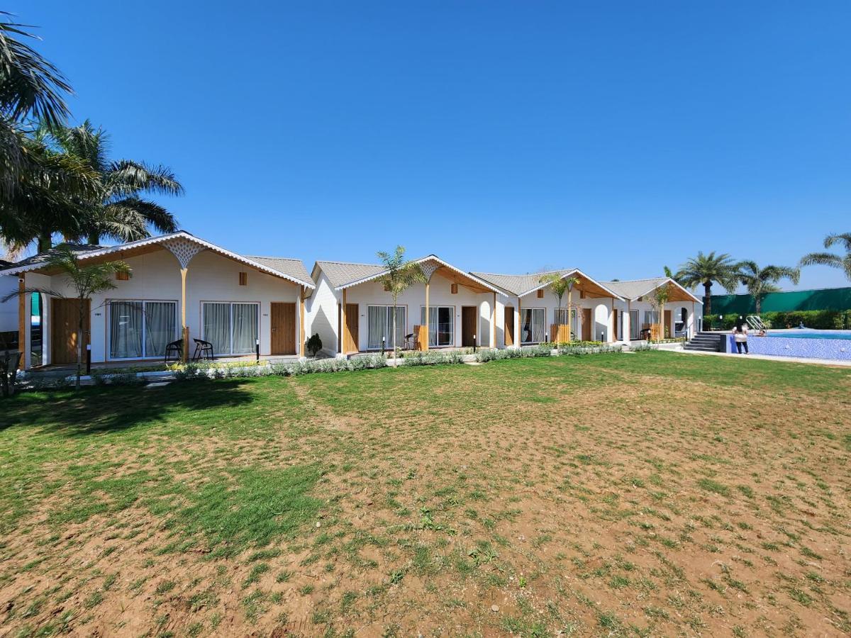 Vits Daman Devka Beach Dış mekan fotoğraf